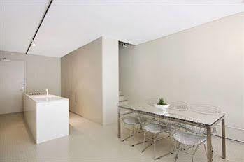 Apartment Hotel - The 150 Apartments Sydney Exterior photo